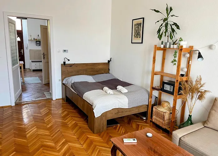 Domos Buda Castle Balcony Apartment